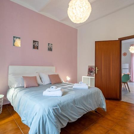 La Verde Rosa - Casa Vacanze A Due Passi Dal Lago Marta Exterior foto
