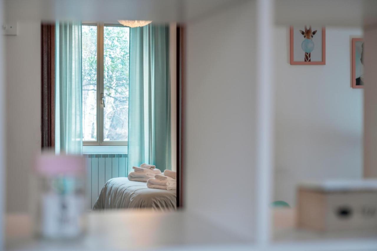 La Verde Rosa - Casa Vacanze A Due Passi Dal Lago Marta Exterior foto