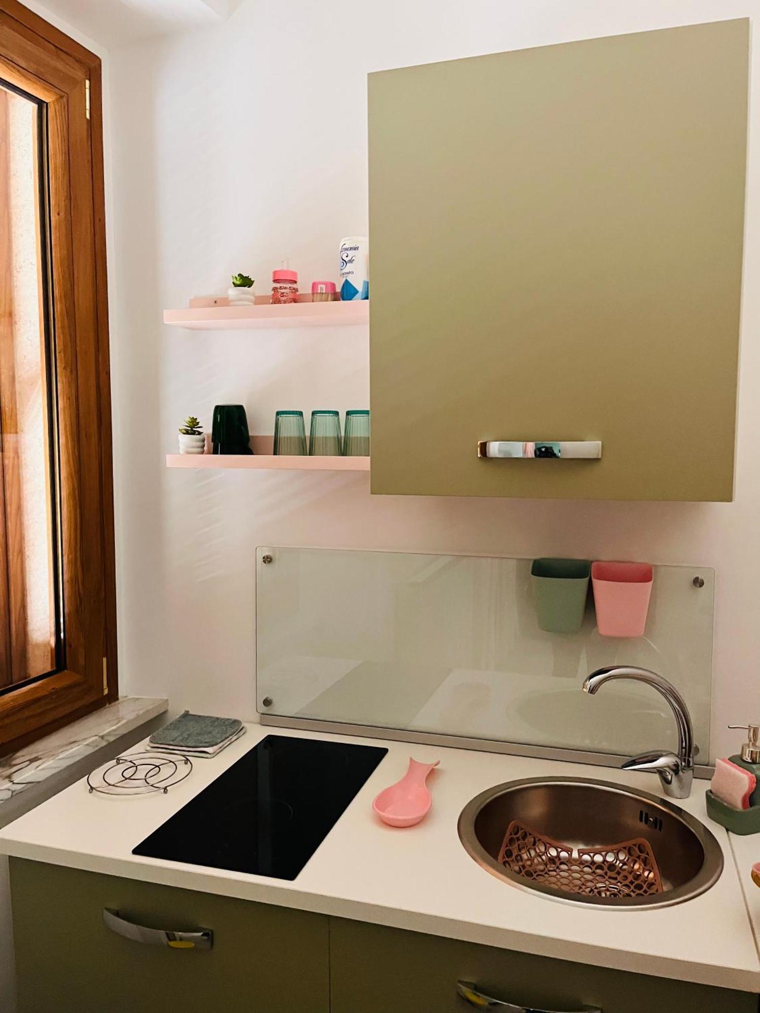 La Verde Rosa - Casa Vacanze A Due Passi Dal Lago Marta Exterior foto